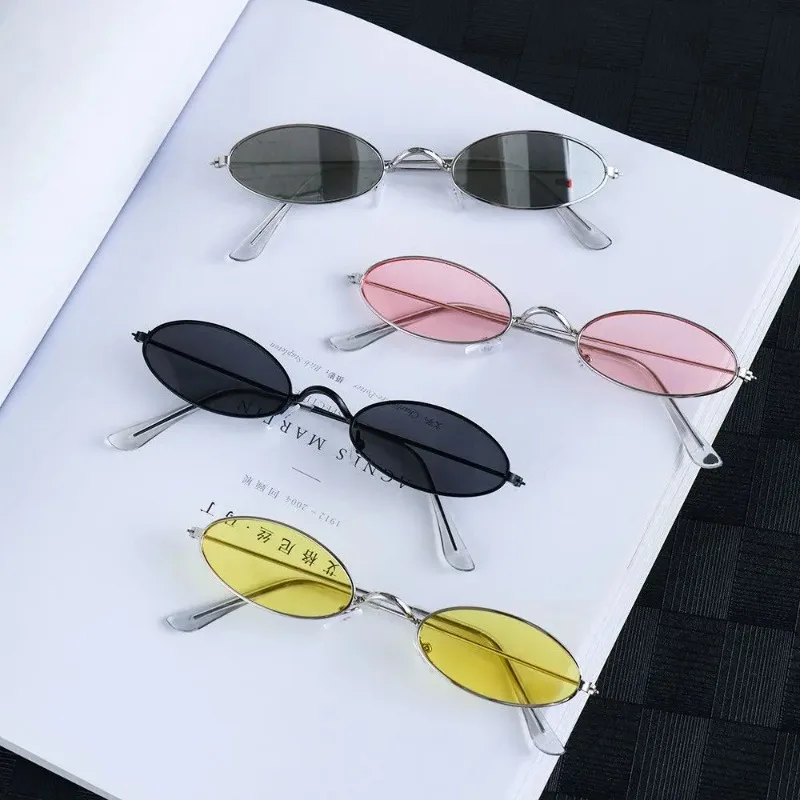 Vintage Fashion Brands - Lunettes de soleil ovales à monture