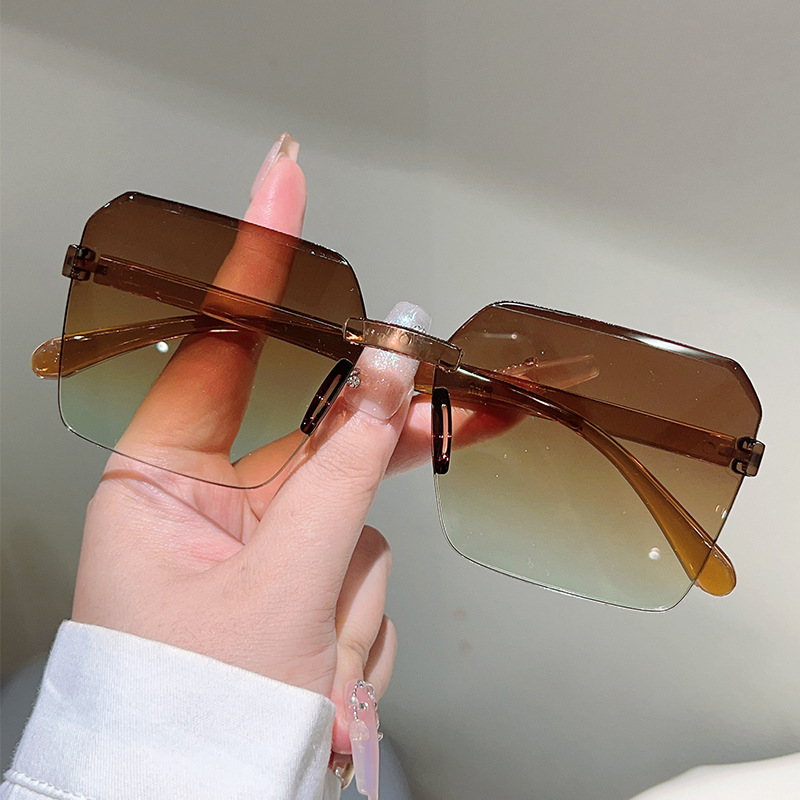 Nouvelles lunettes de soleil v - Vintage Fashion Brands avis et prix