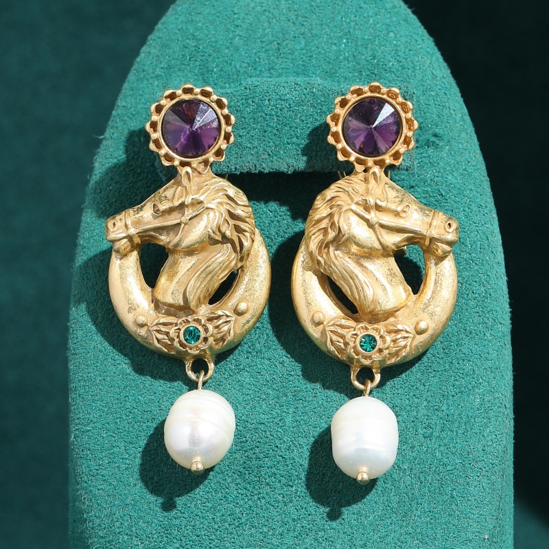 Boucles d'oreilles pendantes v - Vintage Fashion Jewelry Brands avis et prix