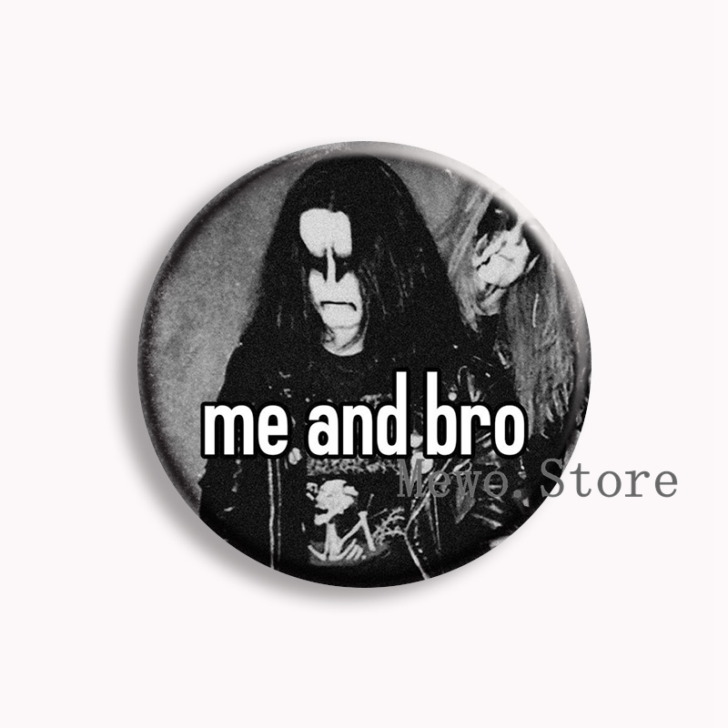 Rock Mayhem – broche à bouton  - Vintage Fashion Guild avis et prix