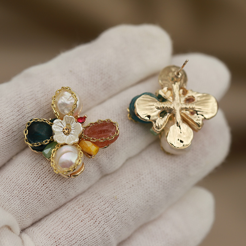 Boucles d'oreilles à clous en  - Vintage Fashion Jewelry Brands avis et prix
