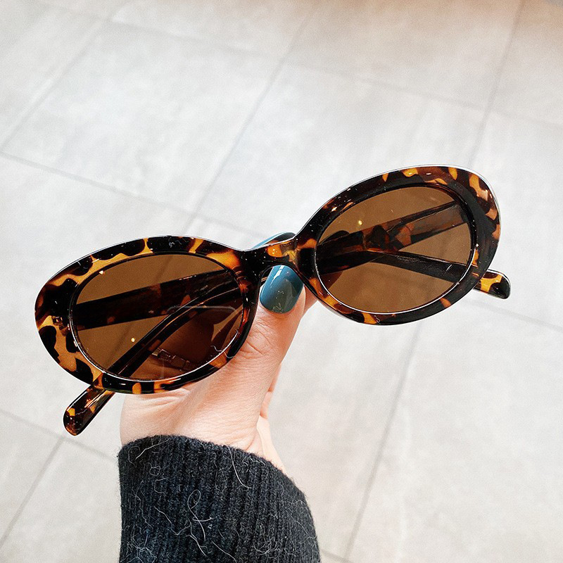 Lunettes de soleil ovales vint - Vintage Fashion Brands avis et prix