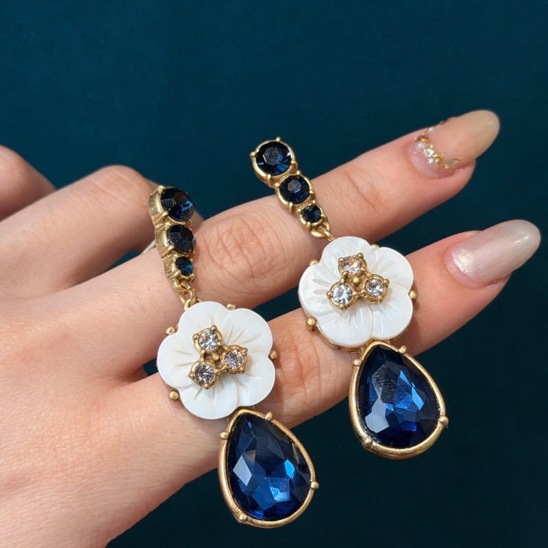 Boucles d'oreilles Vintage en  - Vintage Fashion Jewelry Brands avis et prix