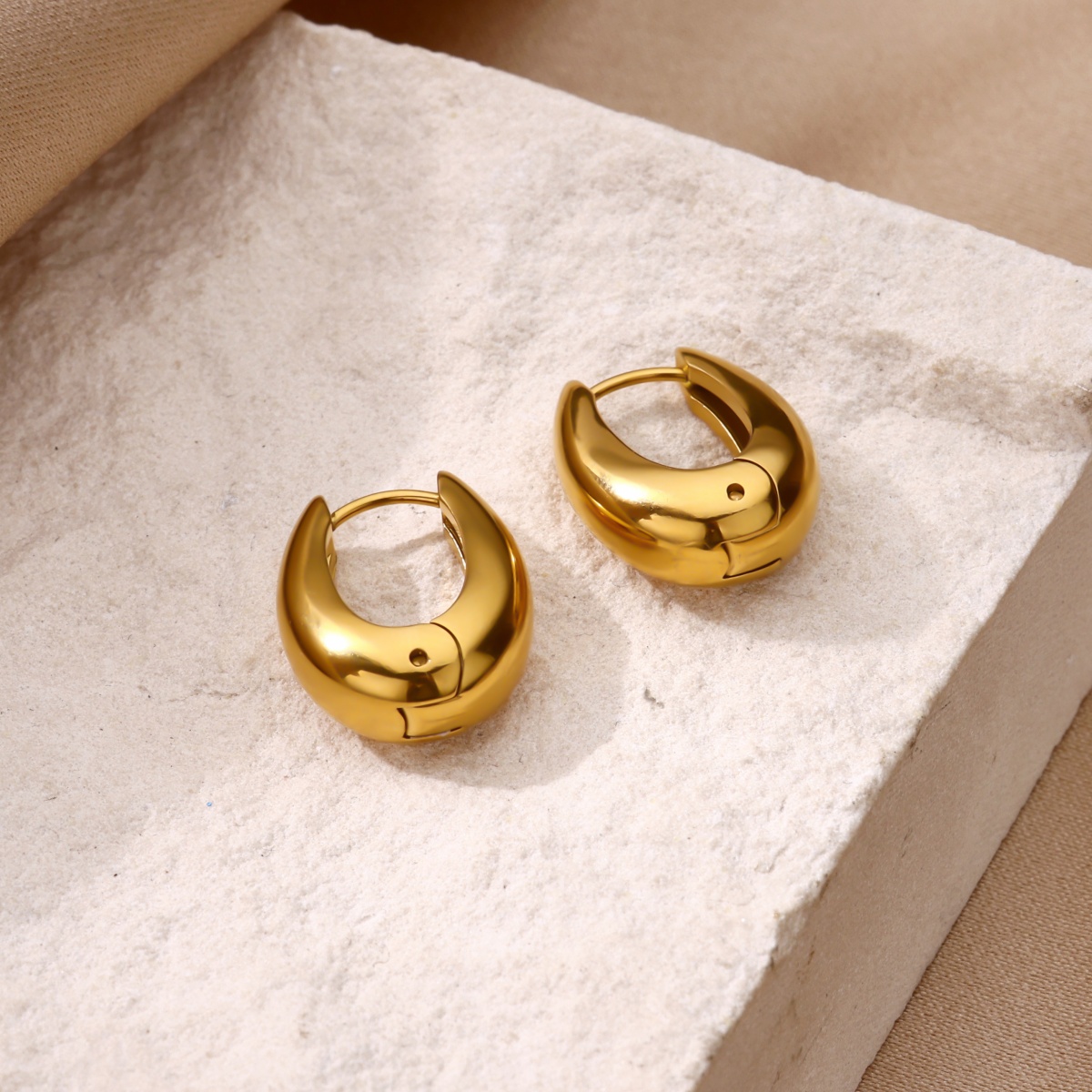 Petites boucles d'oreilles ova - Vintage Fashion Ideas avis et prix