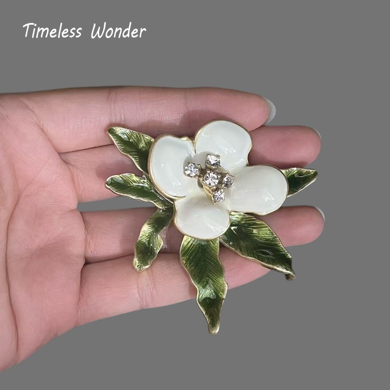 Broche Florale Rétro en Émail  - Vintage Fashion Runway avis et prix
