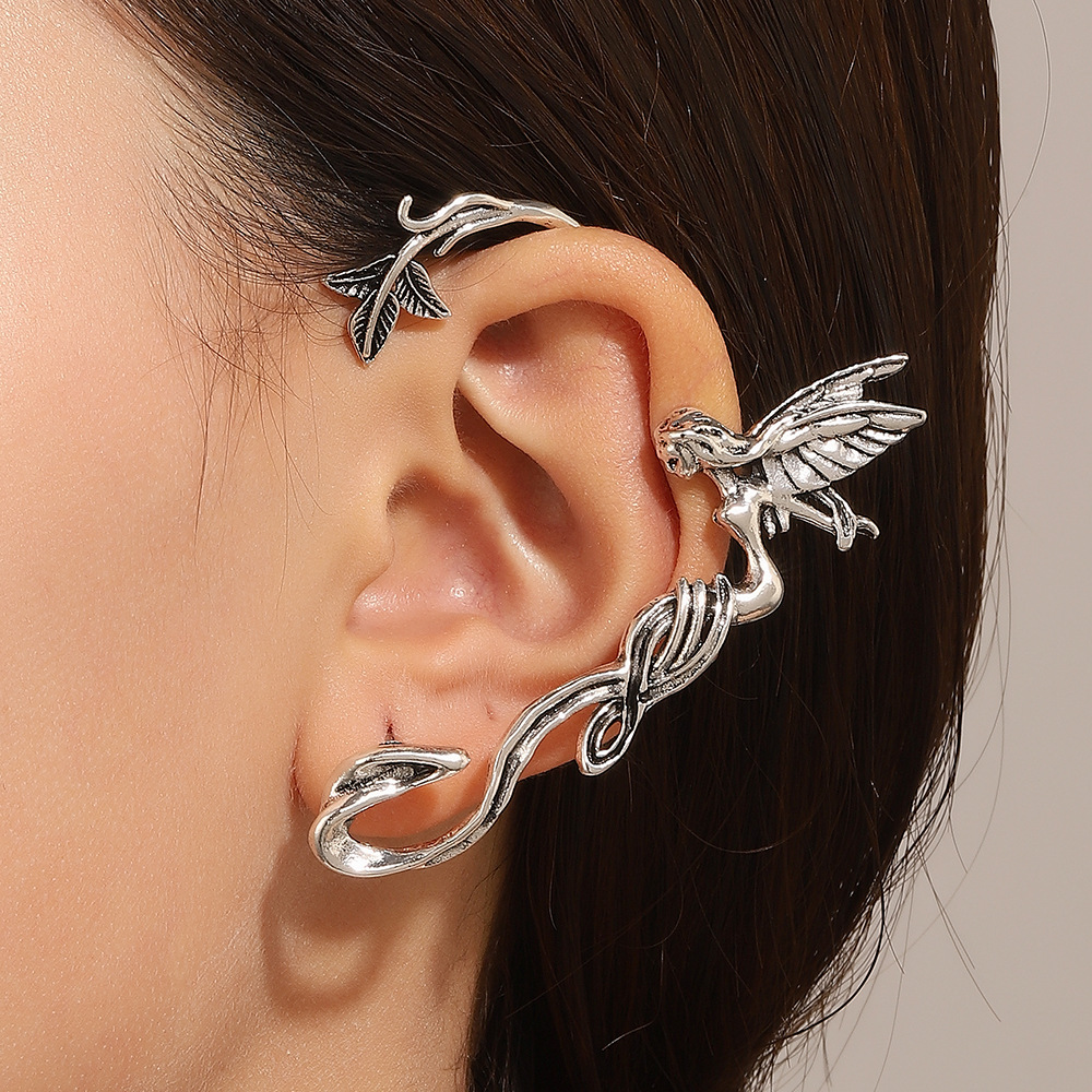 Boucles d'oreilles gothiques à - Vintage Fashion Guild avis et prix