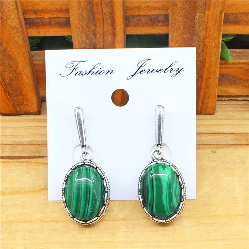 Flower Oval Malachite Dangle E - Vintage Fashion Look avis et prix